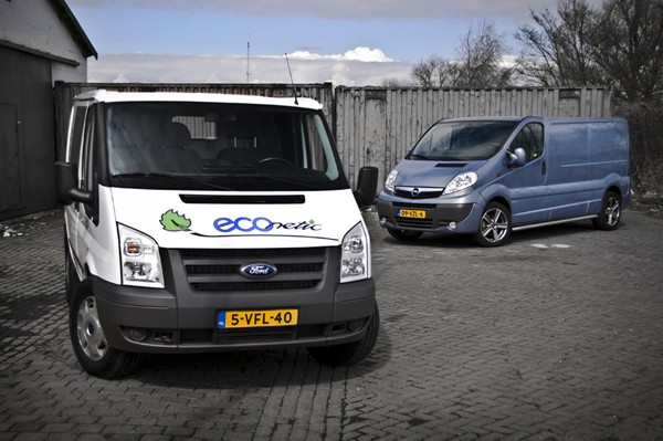 Vauxhall vivaro vs ford transit #4