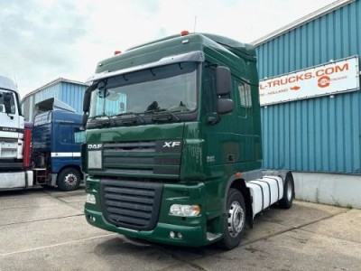 DAF XF 105.460 SPACECAB (MANUAL GEARBOX / ADR - VLG / HYDRAULIC KIT / MX-BRAKE / 870+430 LITER TANK / FRIDGE)