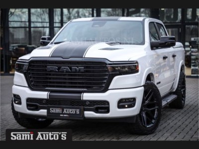 Dodge RAM HURRICANE 420PK 636 Nm 2025 LARAMIE NIGHT | 14,4 SCHERM +  10.2 INCH PASSENGER SCREEN | PRIJS MET LPG EN COVER EN GARANTIE | DUBBELE CABINE | PICK UP | 5 PERSOONS | DC | GRIJSKENTEKEN | VOORAAD 2223 - 5047