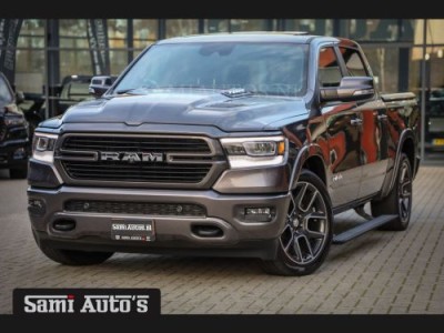 Dodge Ram 1500 5.7 V8 HEMI 402PK | LUCHTVERING | 360 CAMERA | BOM EN BOM VOL | NETTE STAAT | KLEUR GRANITE CRYSTAL | 5 PERSOONS | DUBBELE CABINE |