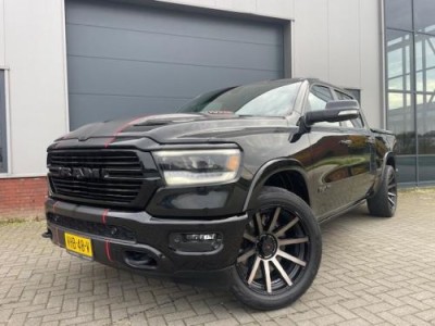 Dodge Ram 1500 5.7V8 Hemi Laramie Night Edition eerste eigenaar!