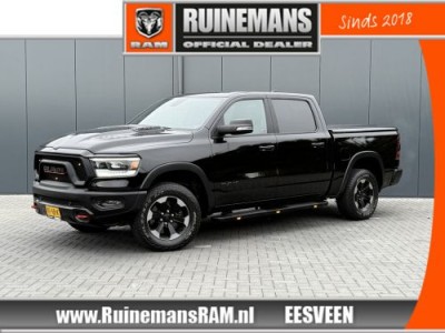 Dodge Ram 1500 5.7 V8 / REBEL / LUCHTVERING / 12 SCHERM / TREKHAAK 3.5T / PANO / GORILLA EXHAUST / TRAIN HORN / CAMERA / LPG / ECC / CRUI