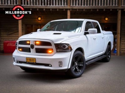 Dodge Ram 1500 5.7 V8 Sport Black Edition, origineel Nederlands, lage bijtelling!