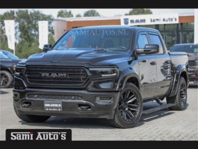 Dodge Ram 1500 BLACK BEAST | HULK PACKAGE | HEMI 5.7 V8 4x4 | LIMITED EDITION | EERSTE EIGENAAR | BOM VOL | DUBBELE CABINE | 5 PERSOONS PICK UP | MWK KLEP | LUCHTVERING | HUD |