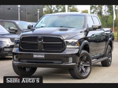 Dodge Ram 1500 SPORT | BODY LIFT | 5.7 V8 4x4 | Crew Cab 57 | LED | DUBBELE CABINE | 5 PERSOONS PICK UP |