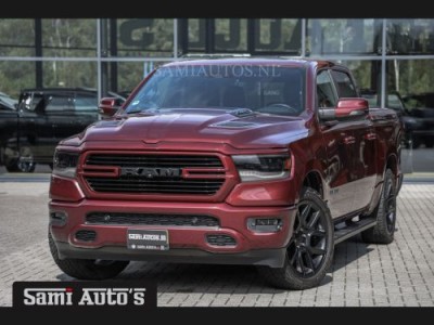 Dodge Ram 1500 SPORT | BOM VOL | MWK | ADAPTIVE CRUISE | 360 CAMERA | PANO DAK | DC | DELMONICO RED | 5.7 V8 HEMI 402PK | DUBBELE CABINE | GRIJSKENTEKEN | 5 PERSOONS |