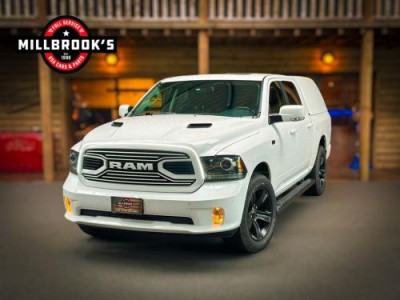 Dodge Ram 1500 5.7 V8 4x4 Sport Black Edition, Huif, origineel Nederlands!!