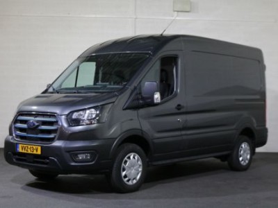 Ford E-Transit 350 L2 H2 Trend 68 kWh Airco Navigatie Camera