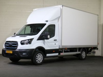 Ford E-Transit 425 L4 Trend 68 kWh Bakwagen met Laadklep (100% elektrisch)