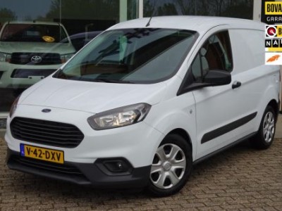 Ford TRANSIT COURIER 2022 Ford Transit Courier Gesloten bestelwagen Trend, 1.5 TDCi Diesel 75 PK,