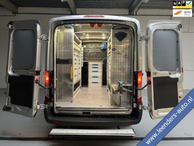 Ford Transit SERVICEWAGEN 350 2.0 TDCI 130PK EURO6 L2H2 TREND 3PERSOONS, SORTIMO INRICHTING, AIRCO, CAMERA, RIJKLAARPRIJS!