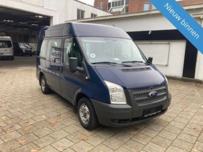 Ford Transit rolstoelbus lift