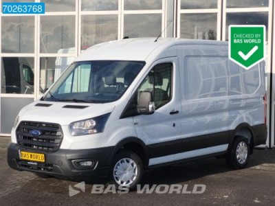 Ford Transit 130pk L2H2 Nieuw! Trekhaak Airco Cruise Camera Parkeersensoren 10m3 Airco Trekhaak Cruise control