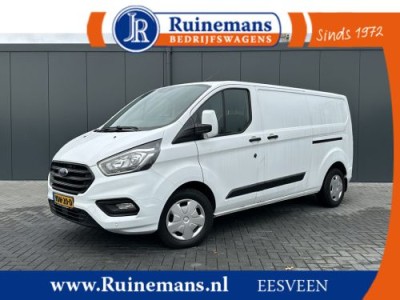 Ford Transit Custom 2.0 TDCI 130 PK / L2H1 / 1e EIG. / 2.800 KG AHG / 2x SCHUIFDEUR / TREKHAAK / CAMERA / NAVI / CRUISE / AIRCO