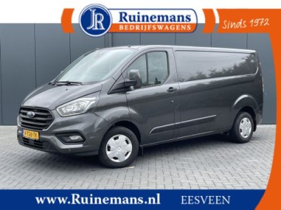 Ford Transit Custom 2.0 TDCI 131 PK / L2H1 / AIRCO / CRUISE / NAVI / CARPLAY / TREKHAAK / 3-ZITS