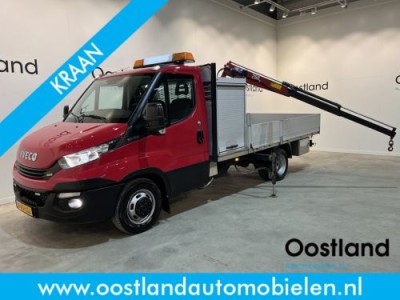 Iveco Daily 35C16 Open Laadbak / HMF Kraan / Euro 6 / Compressor / Trekhaak 3500 KG / Airco / Cruise Control / 3-Zits / 69.100 KM !! / BPM VRIJ !!