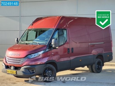 Iveco Daily 35C21 2025 model! 210PK 2x Schuifdeur Dubbellucht LED ACC 3.5t trekhaak Navi L2H2 12m3 Airco Trekhaak