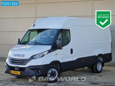 Iveco Daily 35C21 3.0L Automaat Dubbellucht L2H2 LED ACC Navi Camera Parkeersensoren 12m3 Airco Trekhaak