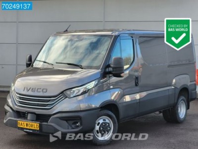 Iveco Daily 35C21 3.0L Automaat Laag dak L2H1 Uniek! LED Trekhaak Navi ACC 9m3 Airco Trekhaak