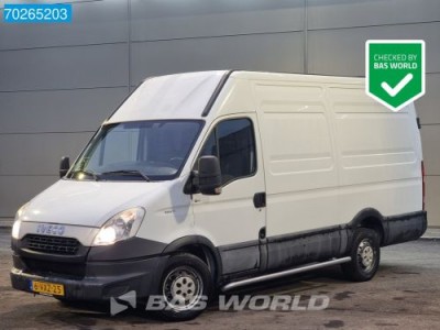 Iveco Daily 35S11 L2H2 3500kg trekhaak 12m3 Trekhaak