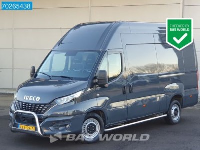 Iveco Daily 35S14 Automaat L2H3 Hoog dak Camera 3.5t trekhaak Airco Cruise Airco Trekhaak Cruise control