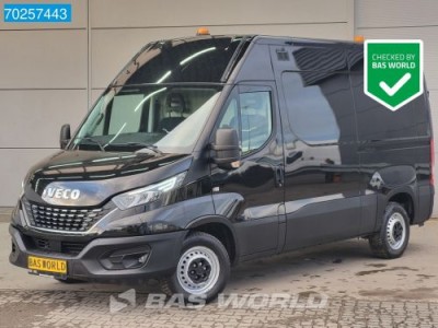 Iveco Daily 35S18 3.0L 180PK Automaat L2H2 LED Navi Camera Airco Cruise 10m3 Airco Cruise control