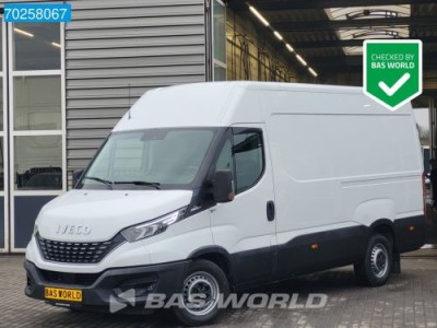 Iveco Daily 35S18 3.0L 180PK Euro6 Automaat L2H2 ACC Standkachel Navi Camera 3.5tTrekhaak 12m3 Airco Trekhaak