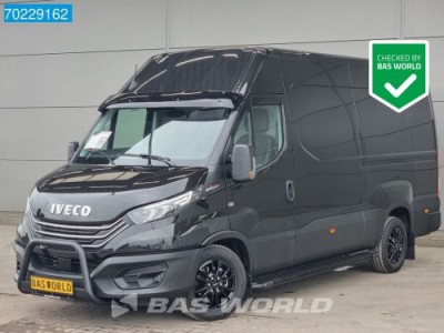 Iveco Daily 35S18 Automaat Black Edition Bullbar Sidesteps ACC LED Navi Camera 12m3 Airco