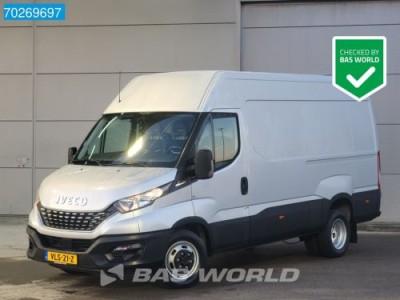 Iveco Daily 35C18 3.0L Automaat Dubbellucht L2H2 Navi Camera Trekhaak Airco Cruise 11m3 Airco Trekhaak Cruise control