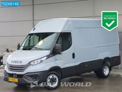 Iveco Daily 35C21 210PK Automaat L2H2 Dubbellucht LED Special color ACC 3.5t trekhaak Navi L2H2 12m3 Airco Trekhaak