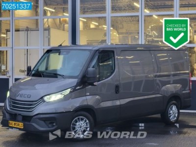 Iveco Daily 35S21 3.0L Automaat Laag dak L2H1 2025model LED Navi ACC Camera 9m3 Airco Trekhaak