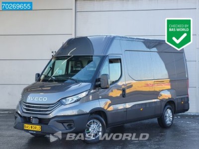 Iveco Daily 35S21 Automaat 2025 model L2H2 Trekhaak Tacho ACC LED CarPlay Velgen Camera 12m3 Airco Trekhaak