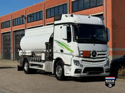 Mercedes-Benz ACTROS 1851 PETROL PUMP 13.500L -5 comp MAGYAR / GAZOLE DIESEL FUEL / POMP