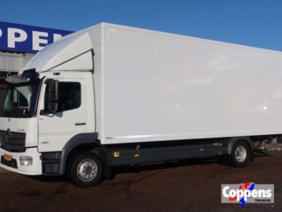 Mercedes-Benz Atego 1327L Bakwagen Laadklep 2000kg / 3 Stoelen!!