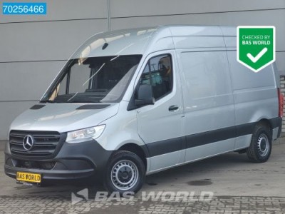 Mercedes-Benz Sprinter 214 CDI Automaat L2H2 MBUX Camera Airco Parkeersensoren 12m3 Airco