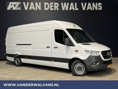 Mercedes-Benz Sprinter 316 CDI 164pk L3H2 Euro6 Airco | Camera | Navigatie | Apple Carplay | Trekhaak, Android Auto, Cruisecontrol, Parkeersensoren, Chauffeursstoel, Stoelverwarming, Bijrijdersbank