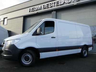 Mercedes-Benz Sprinter 316cdi L2H1 163pk Automaat, Navigatie, Camera, Trekhaak, 3-Zits, PDC, 3500kg ahw.