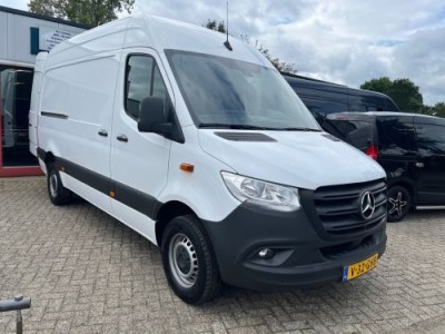 Mercedes-Benz Sprinter 317 1.9 CDI L2H1 RWD 3.5 trekhaak bj 2023