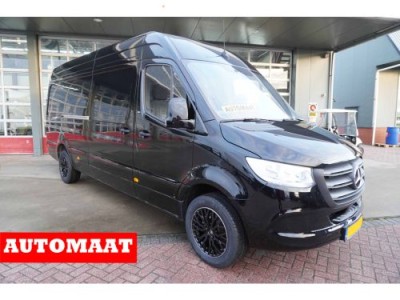 Mercedes-Benz Sprinter 317CDI 170PK L3H2 RWD Automaat Bumpers in de kleur Nr. V105 | Airco | Navi | Cruise | Camera | All season | LM velgen