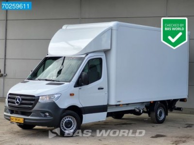 Mercedes-Benz Sprinter 317 CDI Automaat Laadklep Bakwagen MBUX Airco Cruise Camera Koffer Meubelbak Airco Cruise control