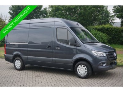 Mercedes-Benz Sprinter 317CDI Pro L2H2 10.25 Mbux Navi, Cam, 3.5T Trekhaak, LED 2x schuifdeur!! NR. R116**