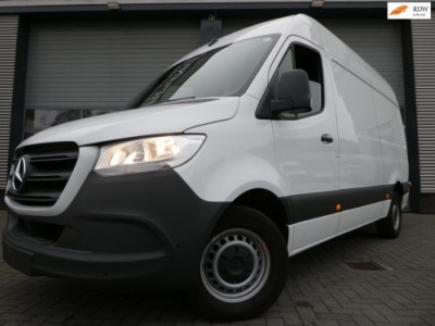 Mercedes-Benz Sprinter 317cdi L2H2 Automaat, Airco, Camera, 3-Zits, PDC, Stoelverwarming.