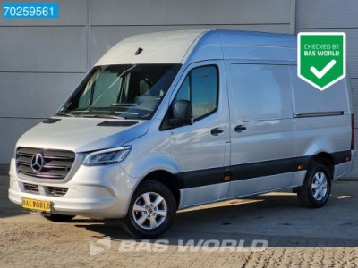 Mercedes-Benz Sprinter 319 CDI L2H2 3.0 V6 190PK Automaat MBUX LED ACC Camera Navi 3500kg Trekhaak 10m3 Airco Trekhaak