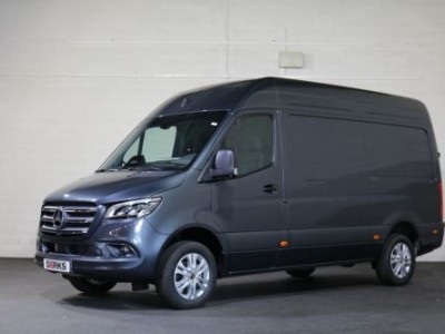 Mercedes-Benz Sprinter 319 CDI L2 H2 Airco Navigatie 3.5T Trekhaak Camera Adap. Cruise