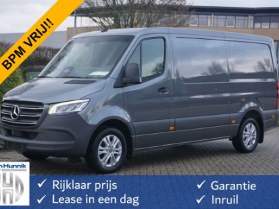 Mercedes-Benz Sprinter 319CDI Select L2H1 BPM VRIJ!! 10.25 Mbux, ACC, LED, 3.5T Trekhaak, 17 LM!! NR. 668