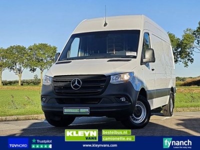 Mercedes-Benz Sprinter 319 l2h2 v6 3.5t trekh!