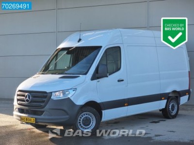 Mercedes-Benz Sprinter 317 CDI Automaat L2H2 Airco Trekhaak MBUX Camera 10m3 Airco