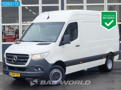 Mercedes-Benz Sprinter 516 CDI Automaat Dubbellucht 3500kg trekhaak L2H2 MBUX Navi Camera Airco Cruise 10m3 Airco Trekhaak Cruise control