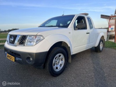 Nissan Navara 2.5 dCi XE King Cab 4 X4 36386 KM !!!!!!!