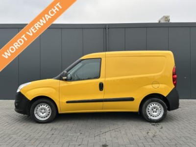 Opel Combo 1.3 CDTi 100 PK EURO 6 / 1e EIGENAAR / TREKHAAK / AIRCO / CRUISE / PDC / 42.845 KM